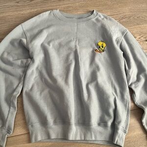 Women’s sweatshirt